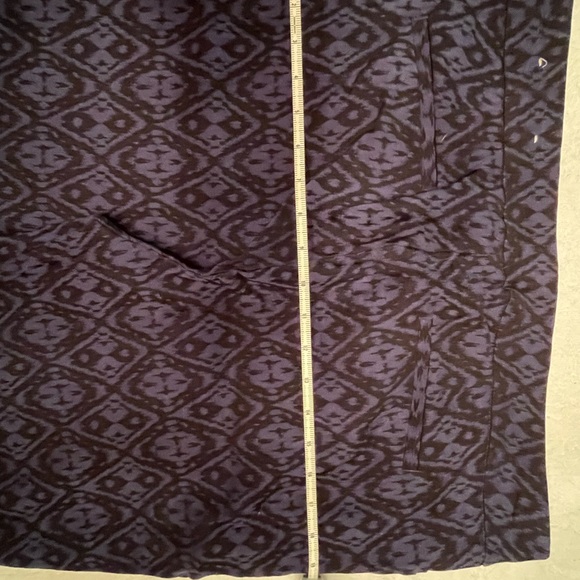 Chicos Ikat print size 3 ankle length trousers - Picture 7 of 13